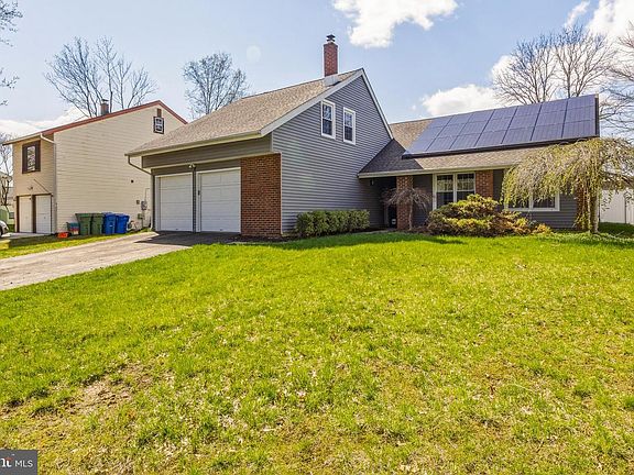 2nd image of 17 Concord Rd