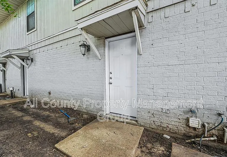 4921 Miller Ave — Photo 16