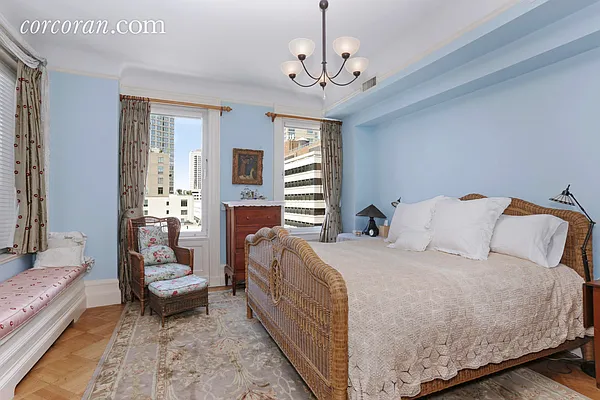 Sold by Corcoran | media 23