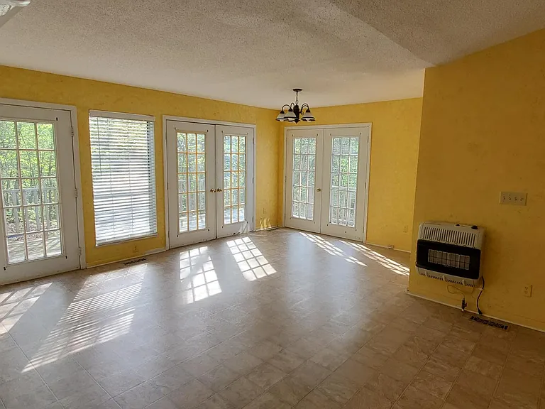 8122 Wiebelo Dr — Photo 2