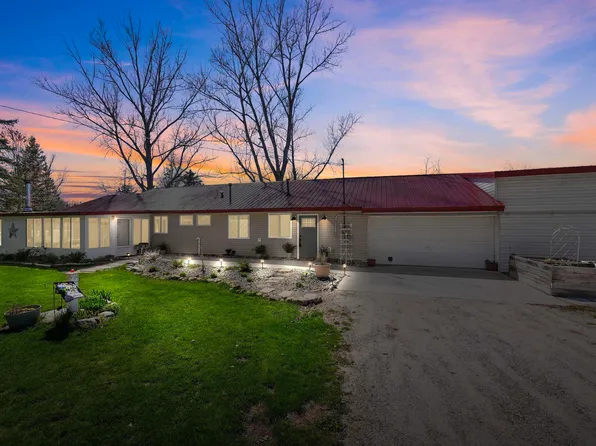 8481 E Houghton Lake Rd, Merritt, MI 49667