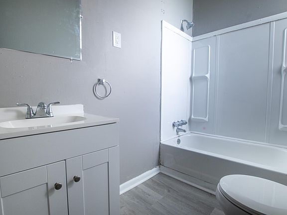 4th image of 54XX W Jefferson St #1