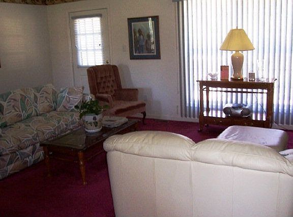 5th image of 811 Meadowood Trl