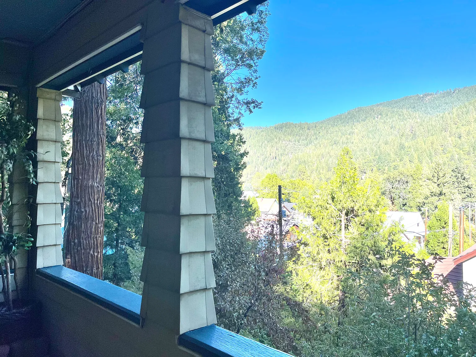 4 bed, 2.5 bath, 1636 sqft, $1,800 — Photo 3