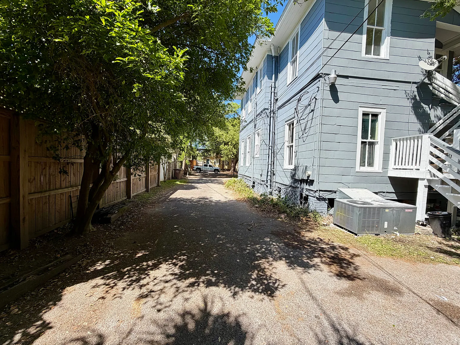2 bed, 1600 sqft, $1,400 — Photo 2