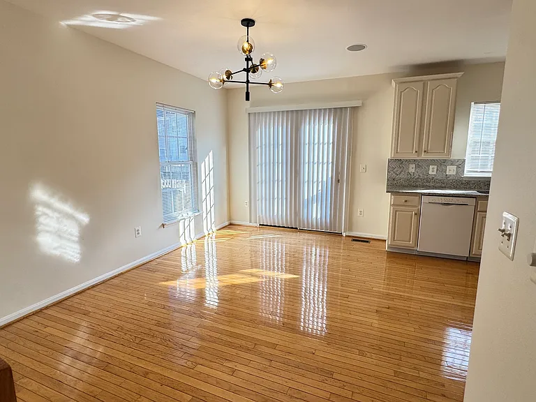 Dinning/Kitchen Area - Main Floor
