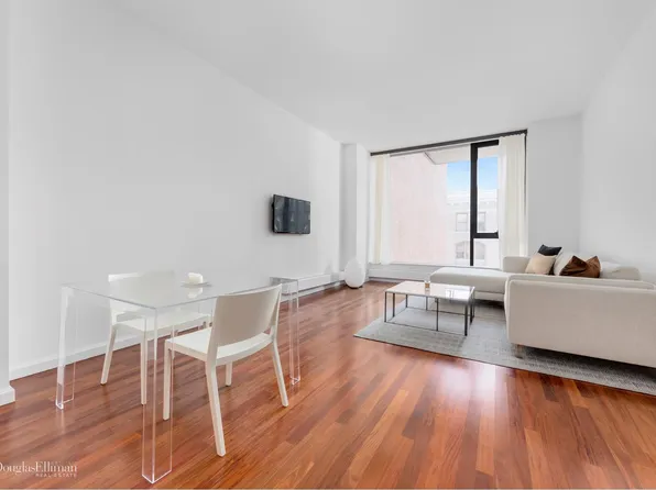 255 Hudson Street image 1 of 10