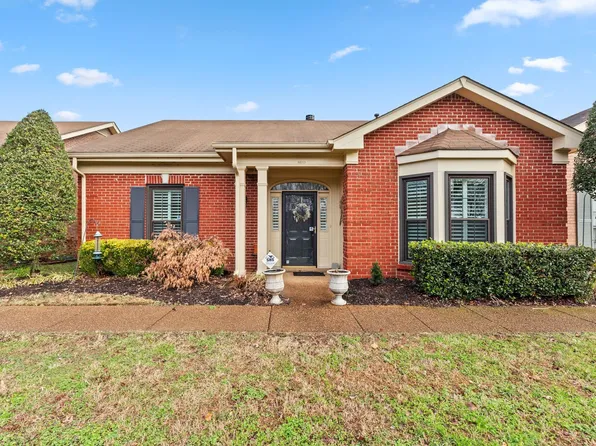 8613 Sawyer Brown Rd, Nashville, TN 37221