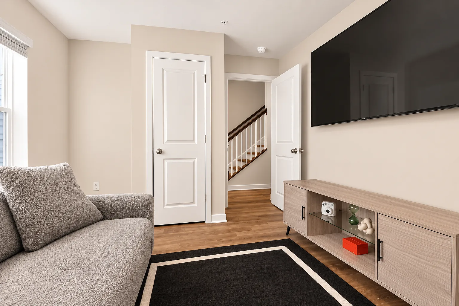4 bed, 3.5 bath, 1763 sqft, $3,595 — Photo 4