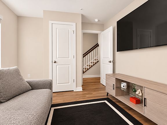4th image of 7425 Calm Retreat Blvd