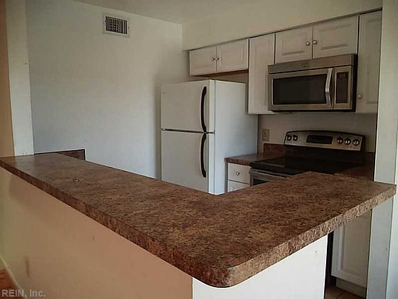 4th image of 1441 Olivewood Ct