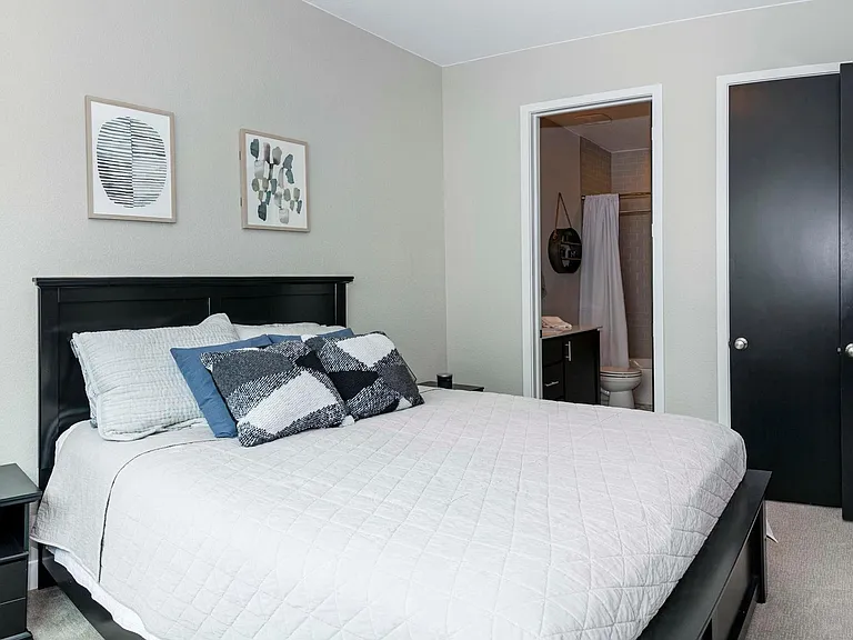 Second bedroom