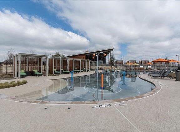 3rd image of 4650 Crossvine Dr