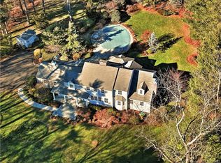 440 Barlow Rd, Fairfield, CT 06824