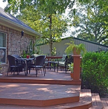 5th image of 327 Holmwood Dr