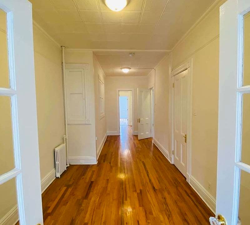 1st image of 104 Union St #3