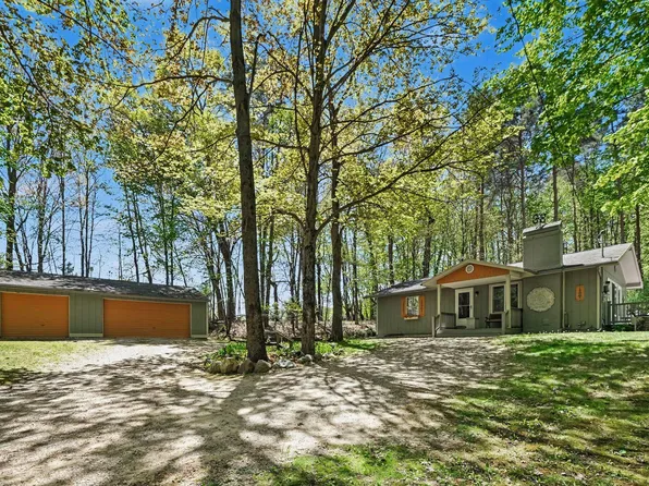 6363 Tiffany Ave NE, Rockford, MI 49341