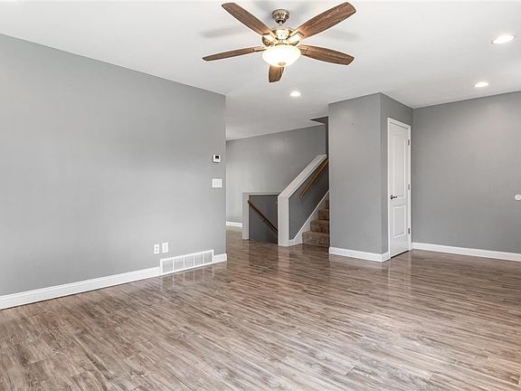 4th image of 6825 Starner Ln