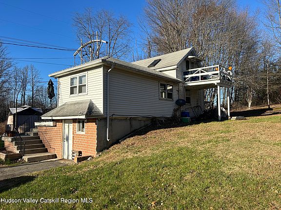 3rd image of 129 Station Road