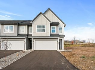 9697 Cedarwood Ct, Inver Grove Heights, MN 55076