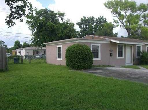 2nd image of 2951 NW 163rd St