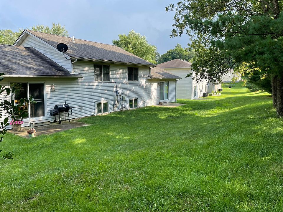 2nd image of 591 Barlow Dr