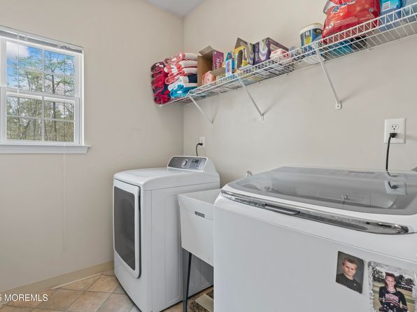 8 Leone Boulevard, Jackson, NJ 08527