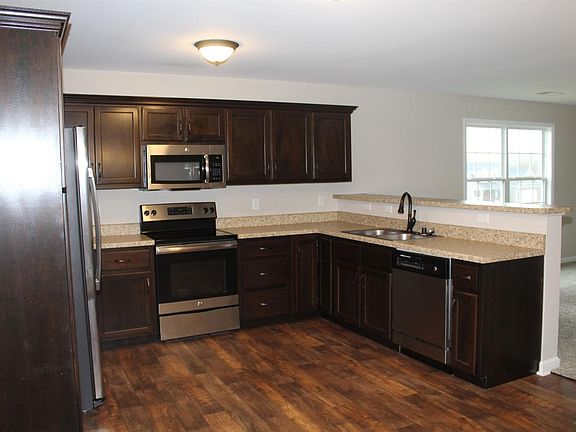 5th image of 4096 Loblolly Dr