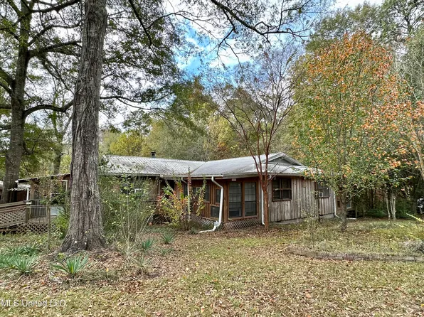 1376 Monterey Rd, Florence, MS 39073