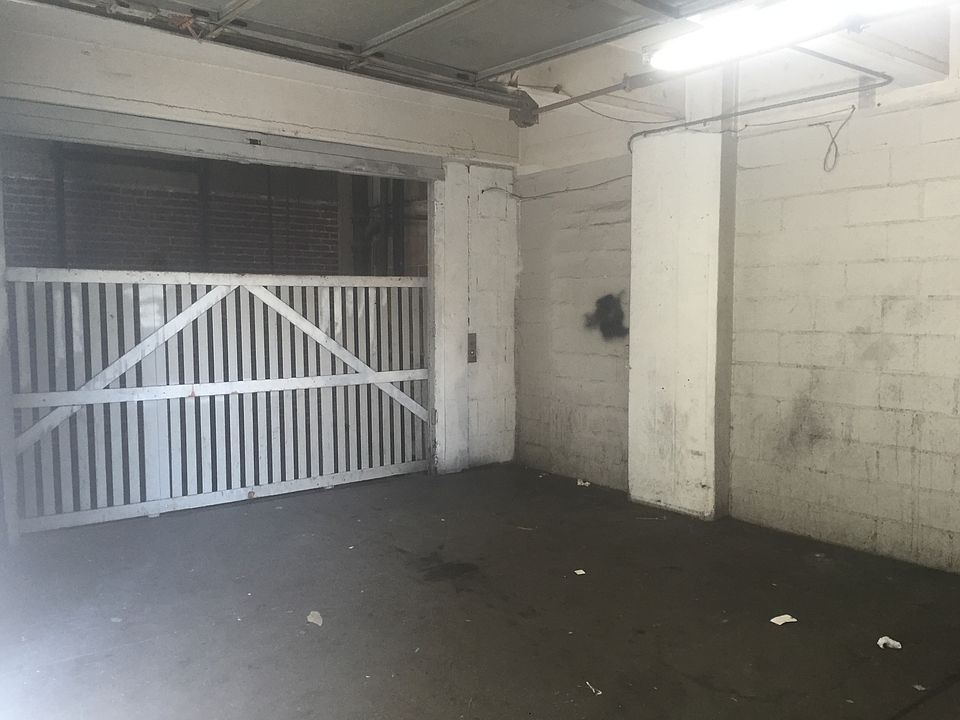 1st image of 1000 S Los Angeles St