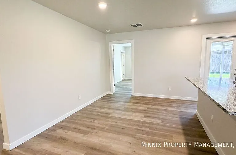 7806 Elm Ave — Photo 18