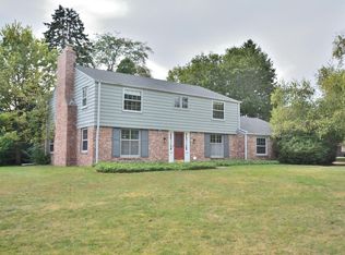 2213 W Club View Dr, Glendale, WI 53209