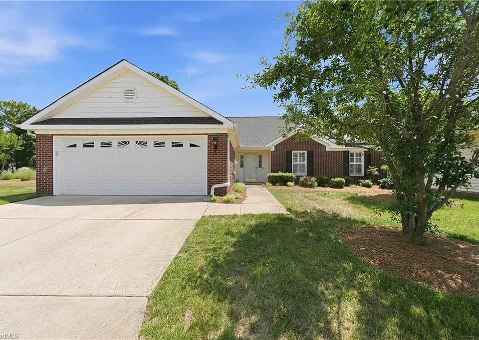 1st image of 2035 Sweetbay Cir