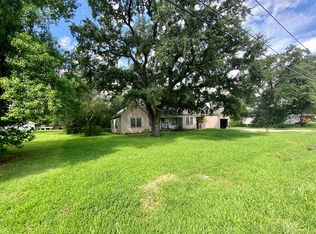 2927 Ruby Dr, Groves, TX 77619