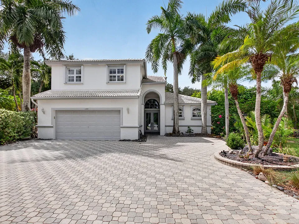 11371 Sea Grass Cir