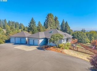59720 Oliver Heights Ln, Saint Helens, OR 97051