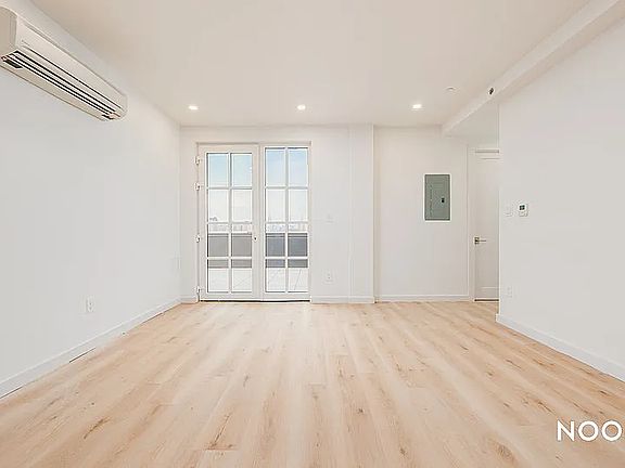 5th image of 68 Gold St #6Z