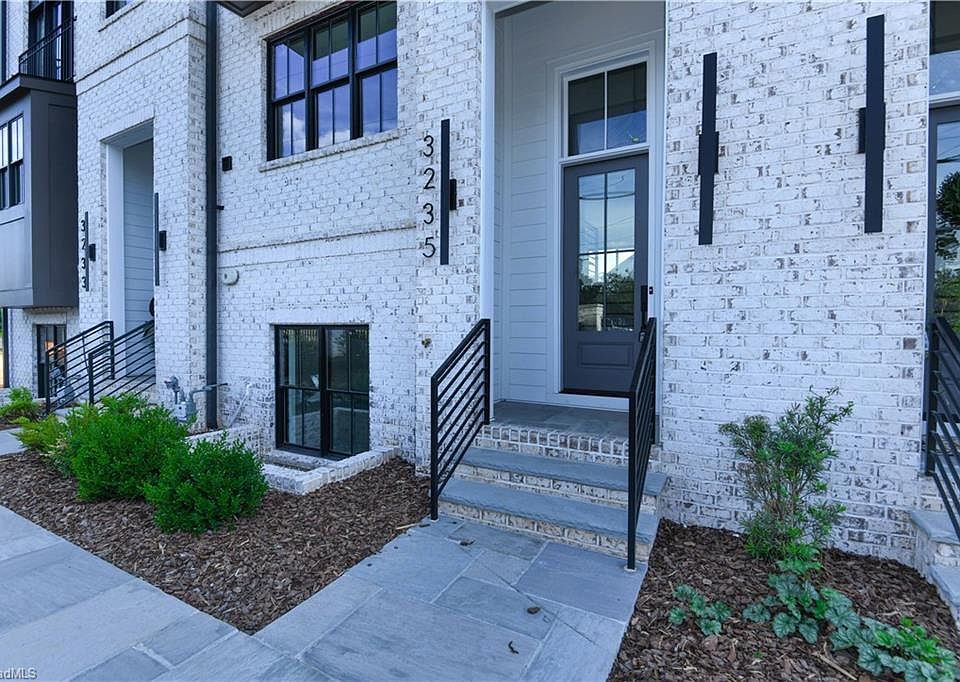 1st image of 3235 W Friendly Ave