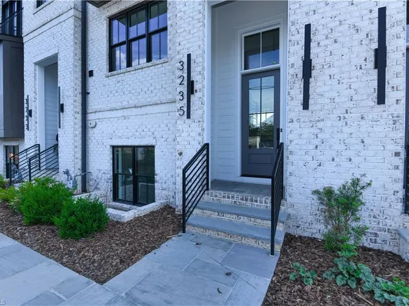 3235 W Friendly Ave, Greensboro, NC 27410