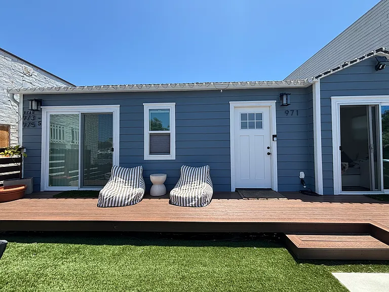 971 Diamond St — Photo 3