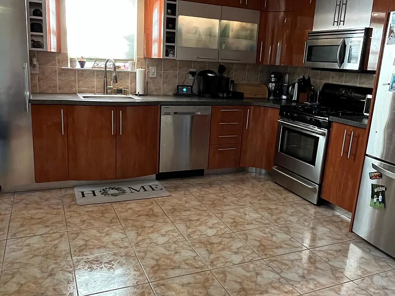 201 White Pine Ct — Photo 16
