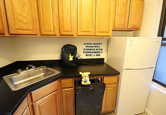 3rd image of 324-326 19th St #1A