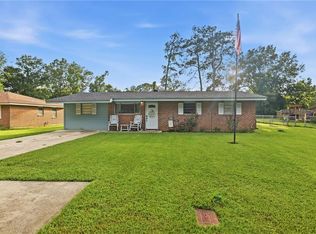 135 Highland Rd, Ponchatoula, LA 70454