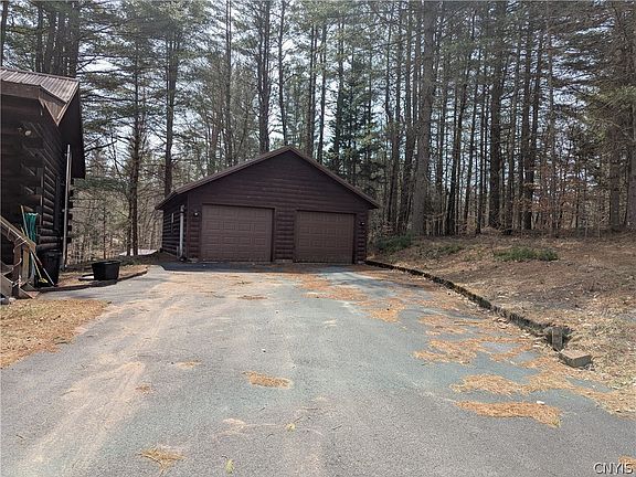 2nd image of 7750 Number 4 Rd