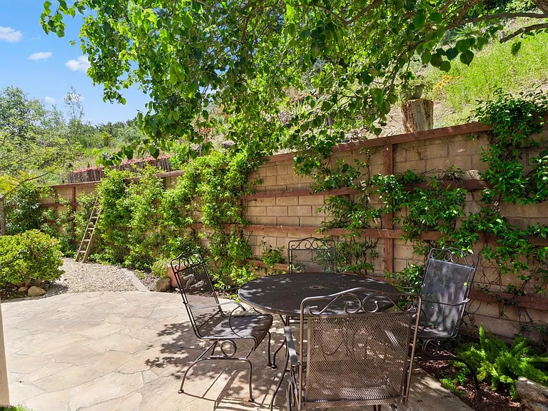 15983 S Woodson Dr — Photo 59