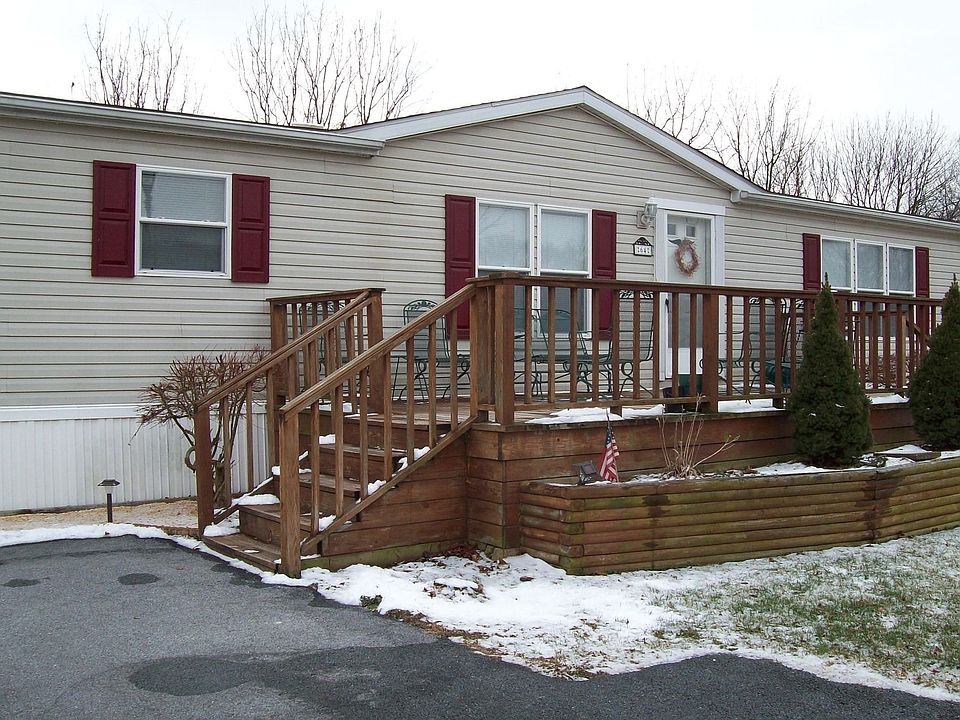 Huge deck on front of home