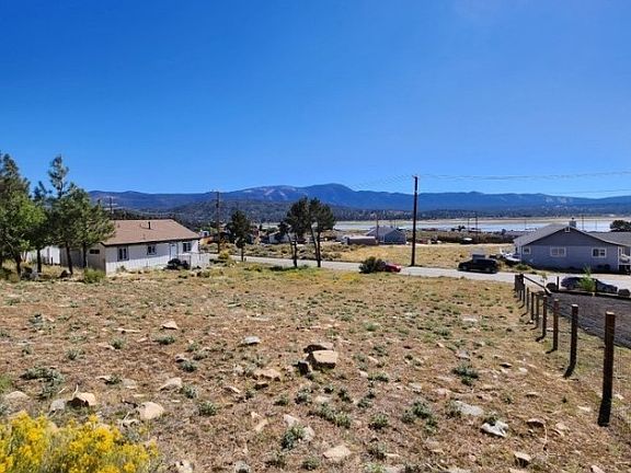 2nd image of 1751 Baldwin Lake Rd