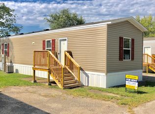 18 Grand Valley Dr, Springfield, IL 62702