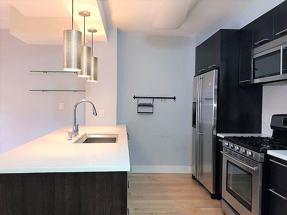 4th image of 6405 Yellowstone Blvd #213