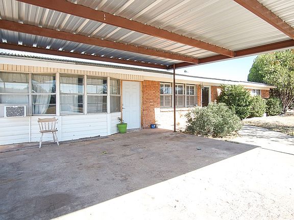 3rd image of 4514 Parkdale Dr